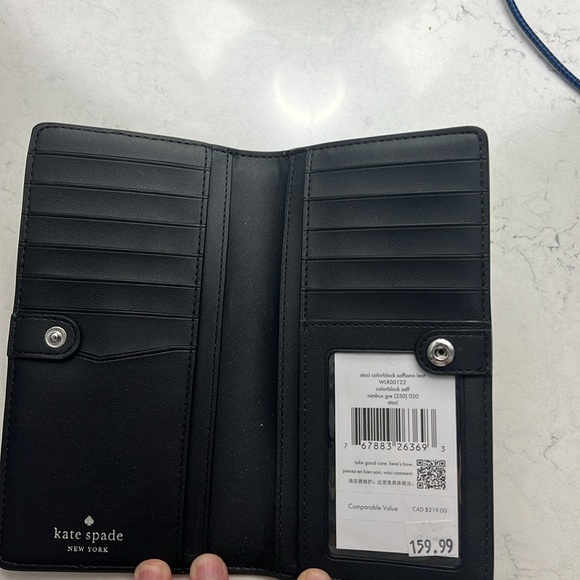 Staci Large Slim Bifold Wallet - Gray & White - Picture 3 of 5